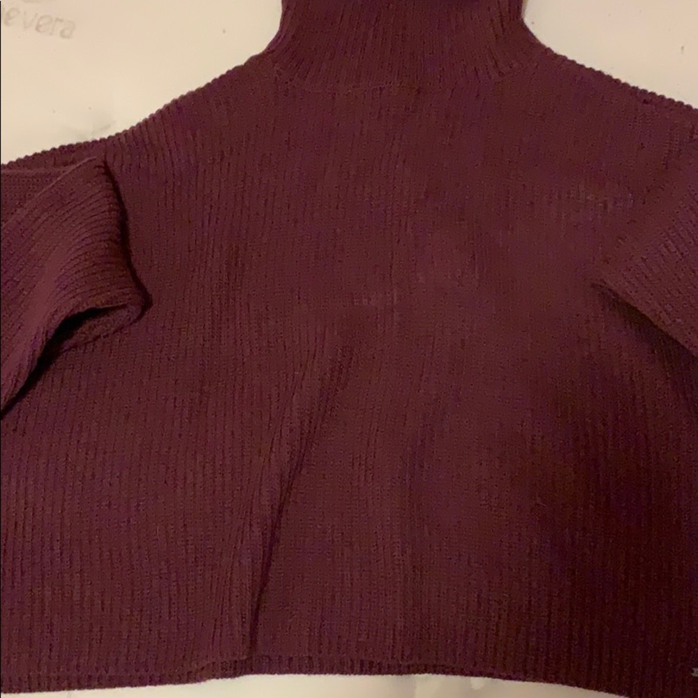 Hollister loose longsleeve turtleneck